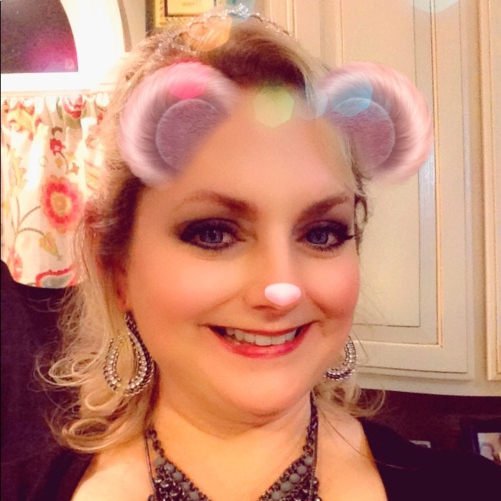 Meet your Posher, Beth